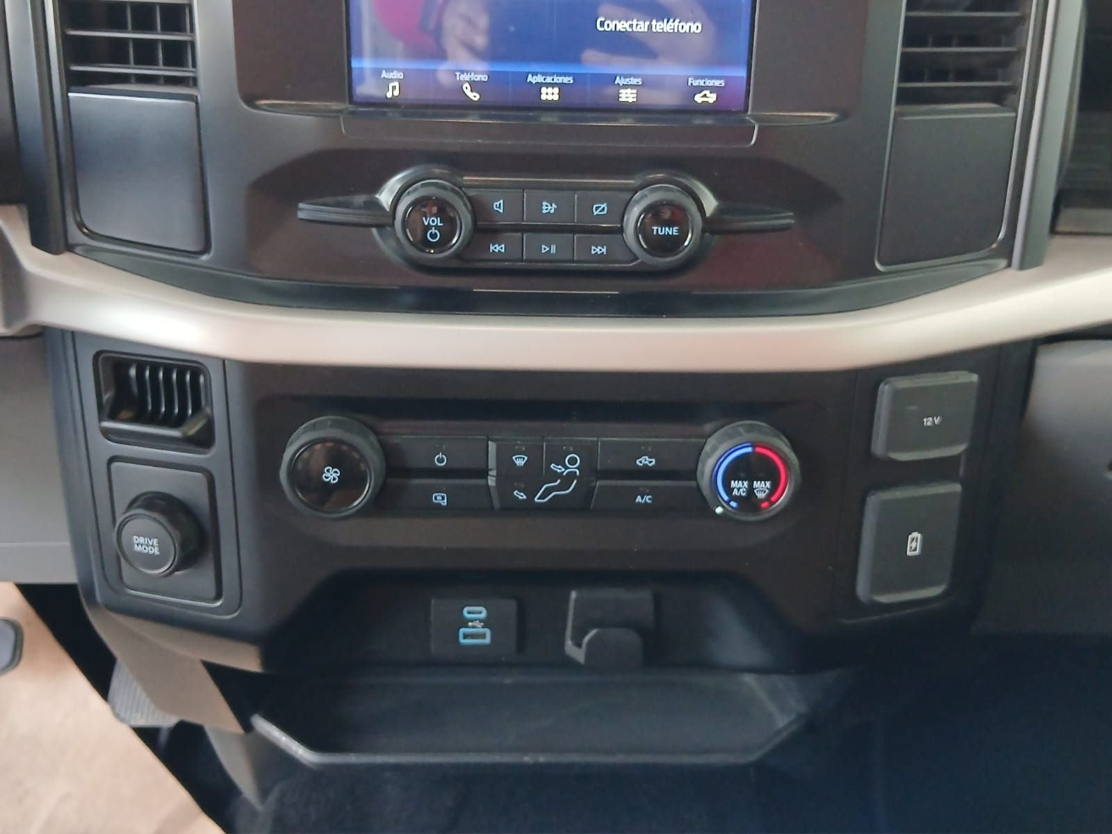 2023 Ford F-150 3.3 XL Cabina Regular V6 4x2 At