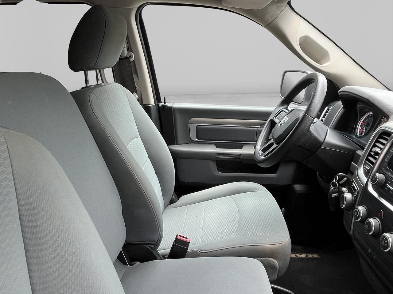 2020 RAM 1500 3.3 V6 XL Crew Cab 4x2 At