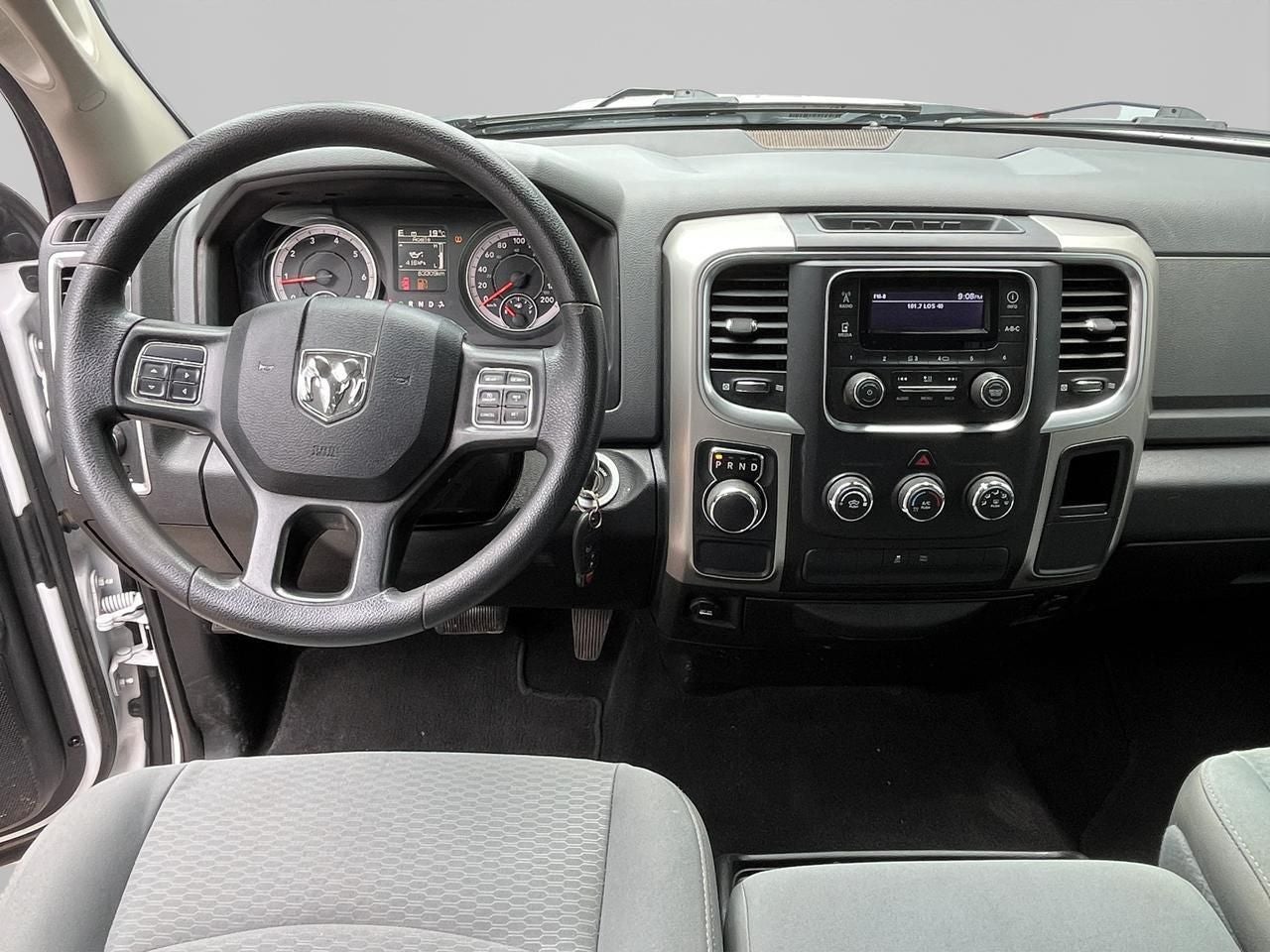 2020 RAM 1500 3.3 V6 XL Crew Cab 4x2 At