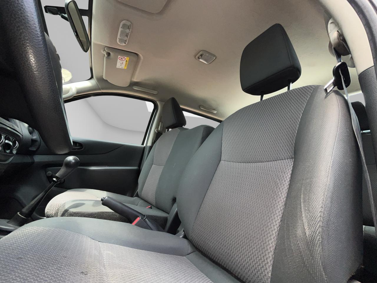 2020 Nissan NP300 2.5 Doble Cabina S Ac Pack Seg Mt