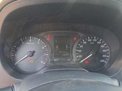 2020 Nissan NP300 2.4 Doble Cabina Se Aa Pack Seg Mt