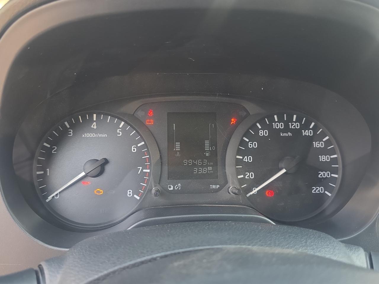 2020 Nissan NP300 2.4 Doble Cabina Se Aa Pack Seg Mt