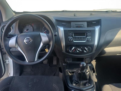 2020 Nissan NP300 2.4 Doble Cabina Se Aa Pack Seg Mt