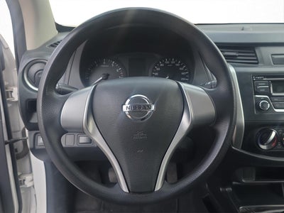 2020 Nissan NP300 2.4 Doble Cabina Se Aa Pack Seg Mt