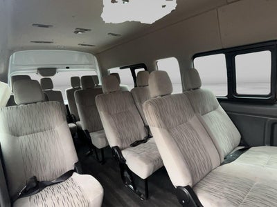 2022 Nissan Urvan 2.5 15 Pas Amplia Aa Mt