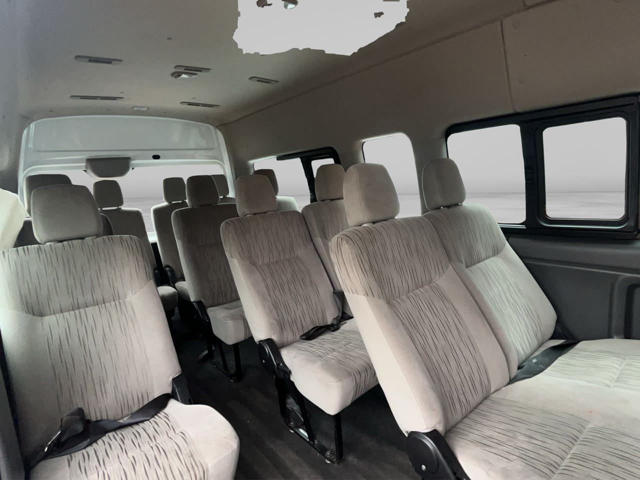 2022 Nissan Urvan 2.5 15 Pas Amplia Aa Mt