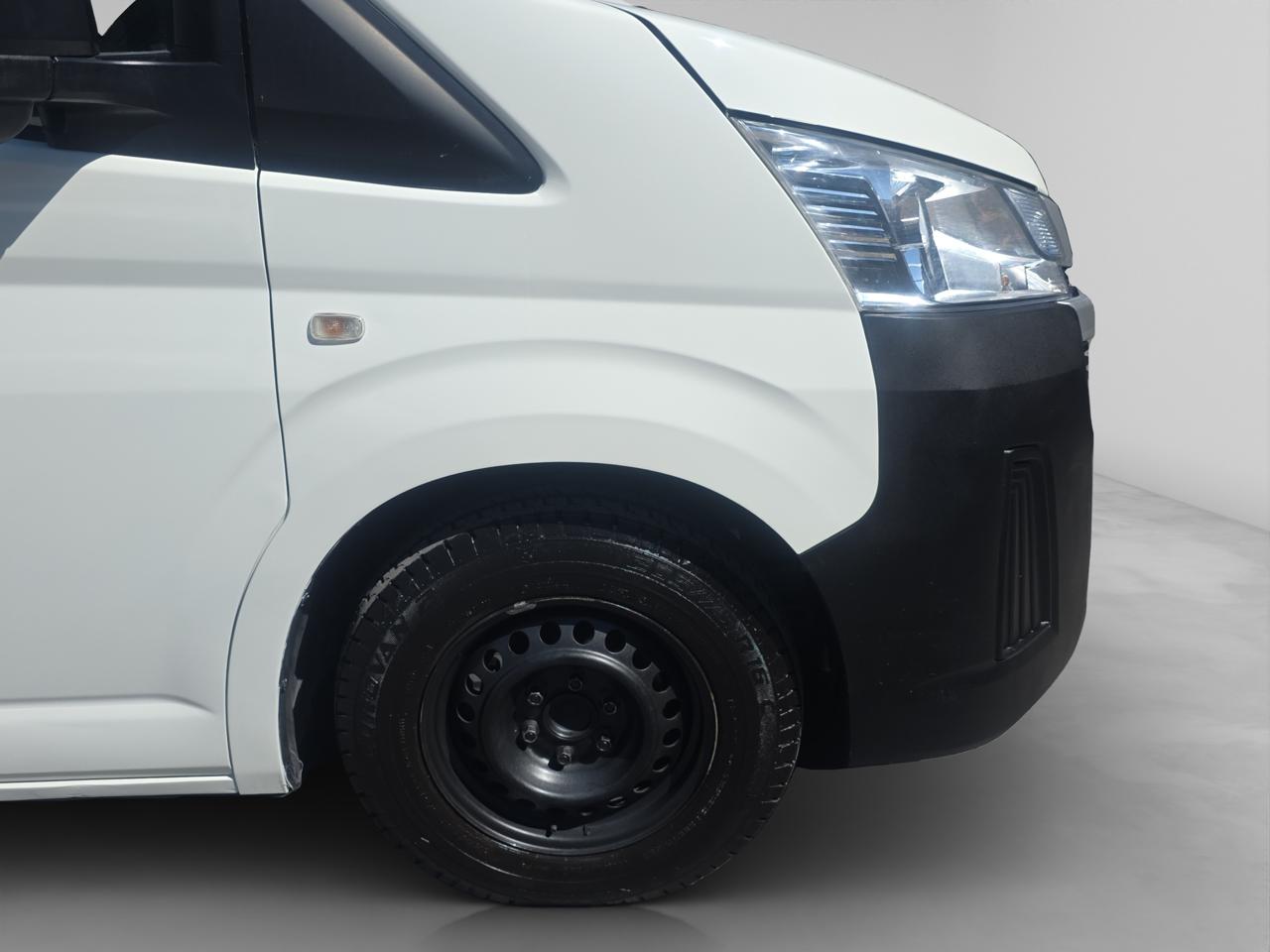 2023 Toyota Hiace 3.5 Super Larga Ventanas Mt
