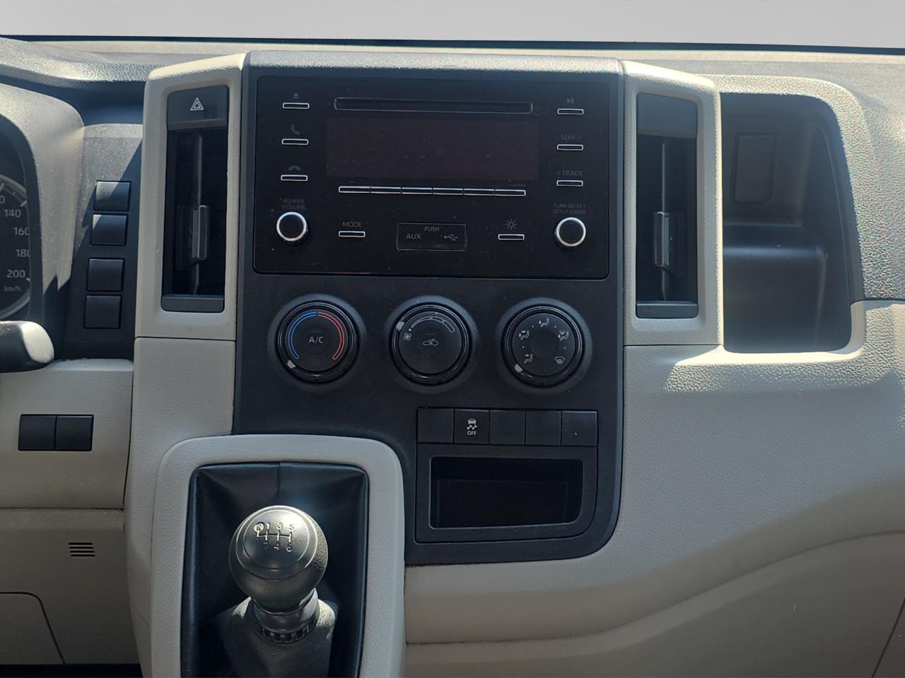 2023 Toyota Hiace 3.5 Super Larga Ventanas Mt