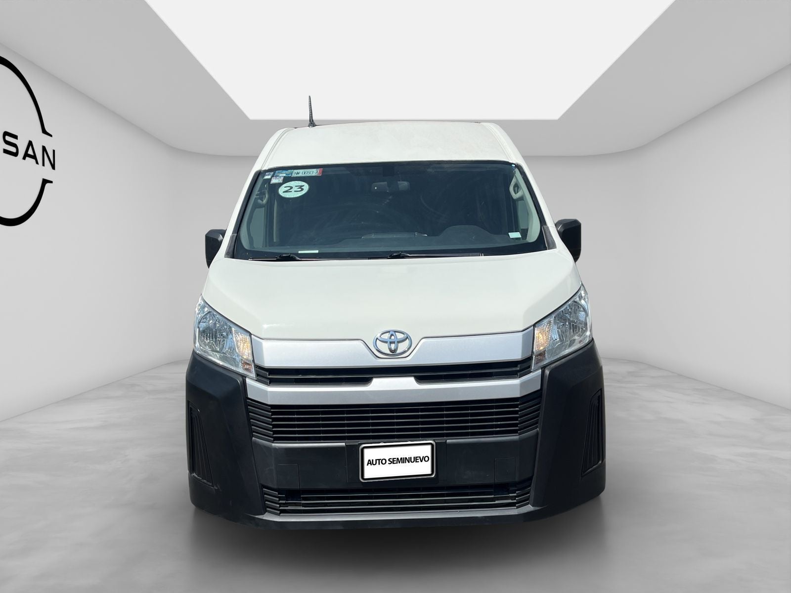 2023 Toyota Hiace 3.5 Super Larga Ventanas Mt