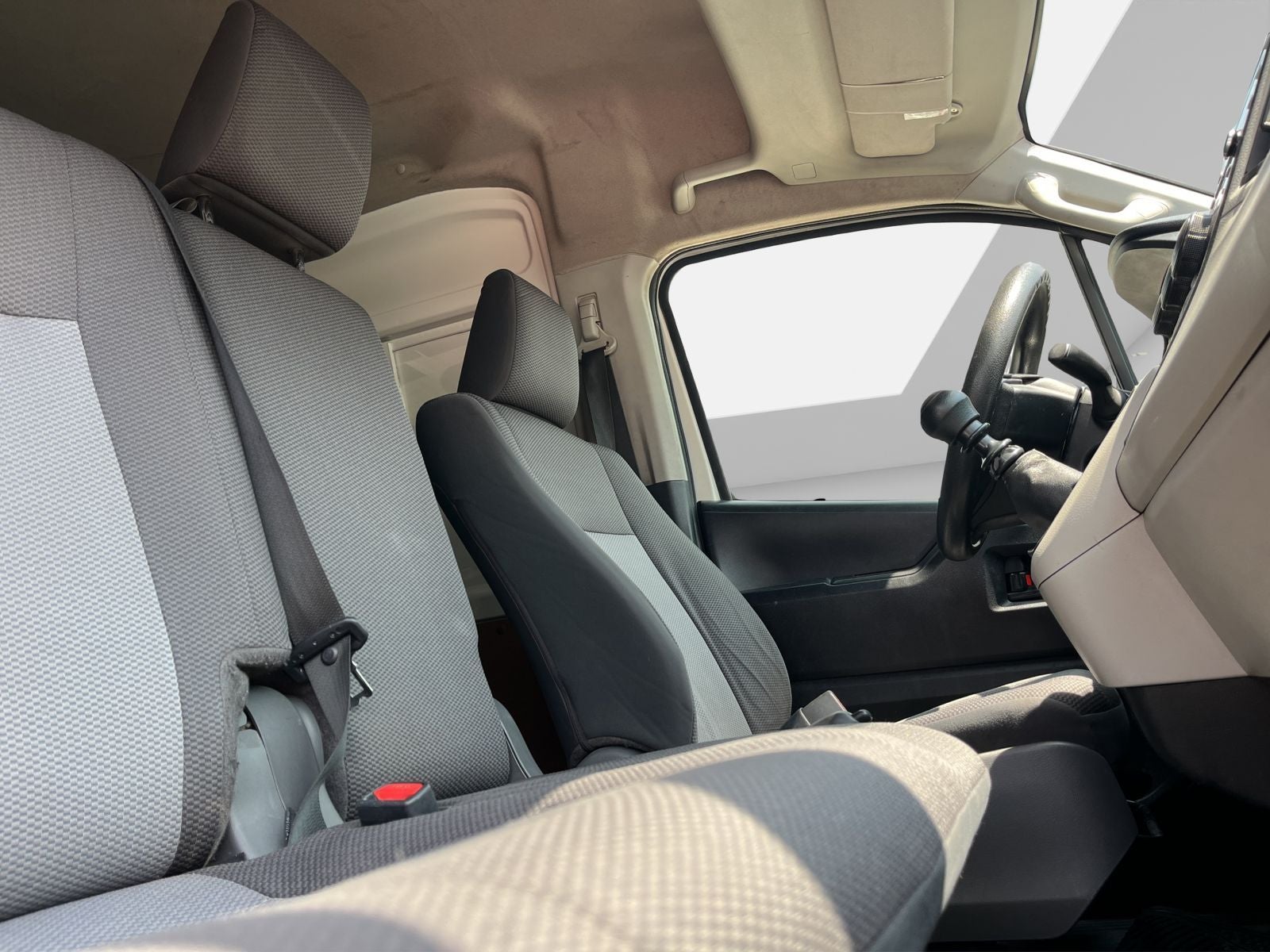 2023 Toyota Hiace 2.8 Panel Mt