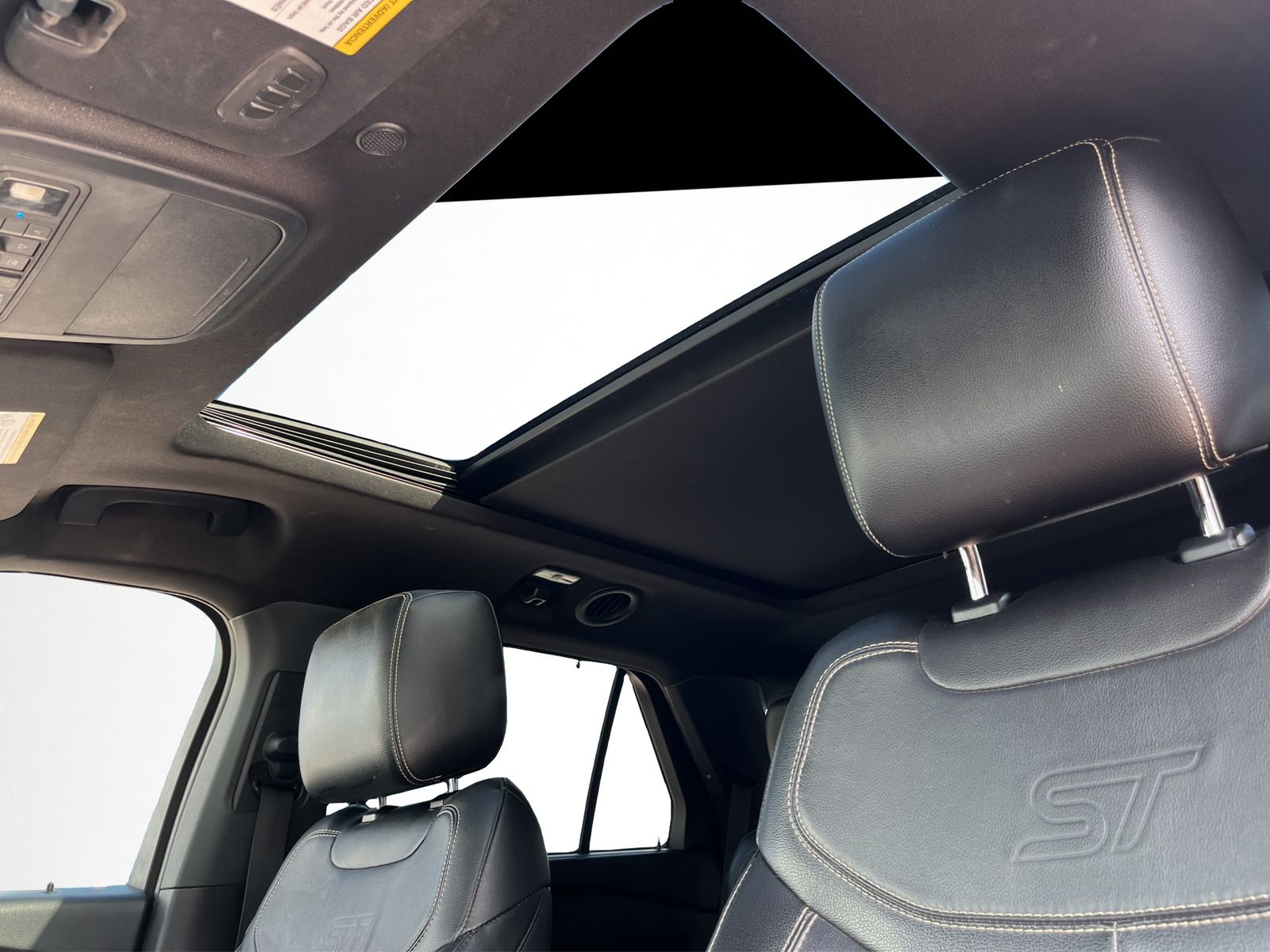 2022 Ford Explorer 2.3 L4 Limited Ecoboost Piel At