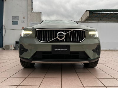 2024 Volvo XC40 2.0 B4 Mild Hybrid At