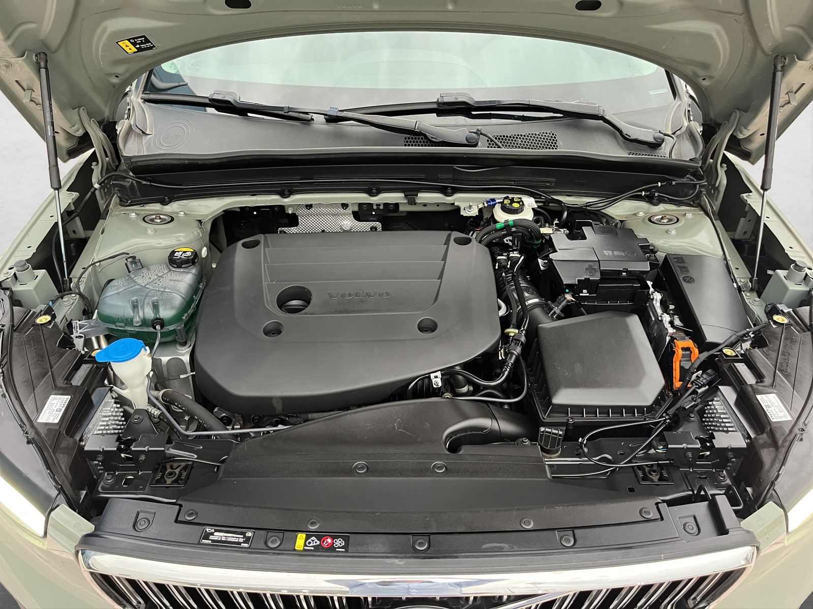 2024 Volvo XC40 2.0 B4 Mild Hybrid At