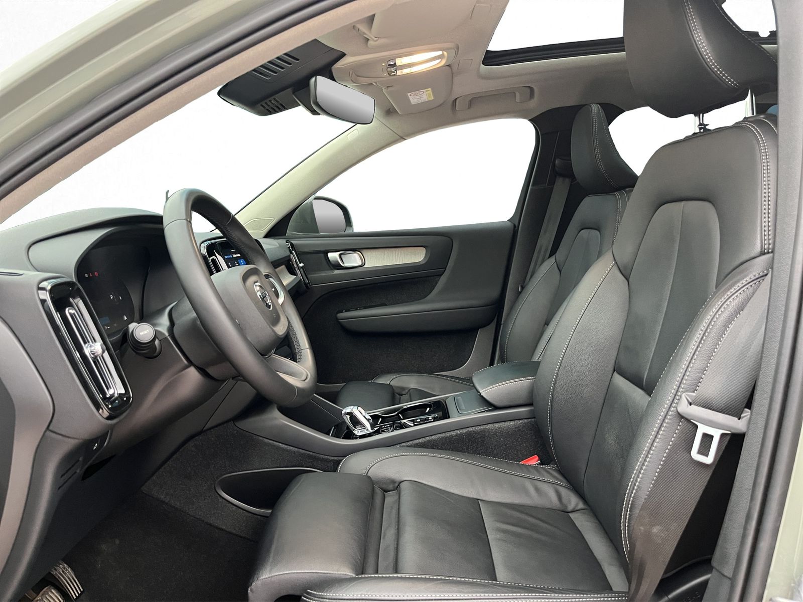 2024 Volvo XC40 2.0 B4 Mild Hybrid At