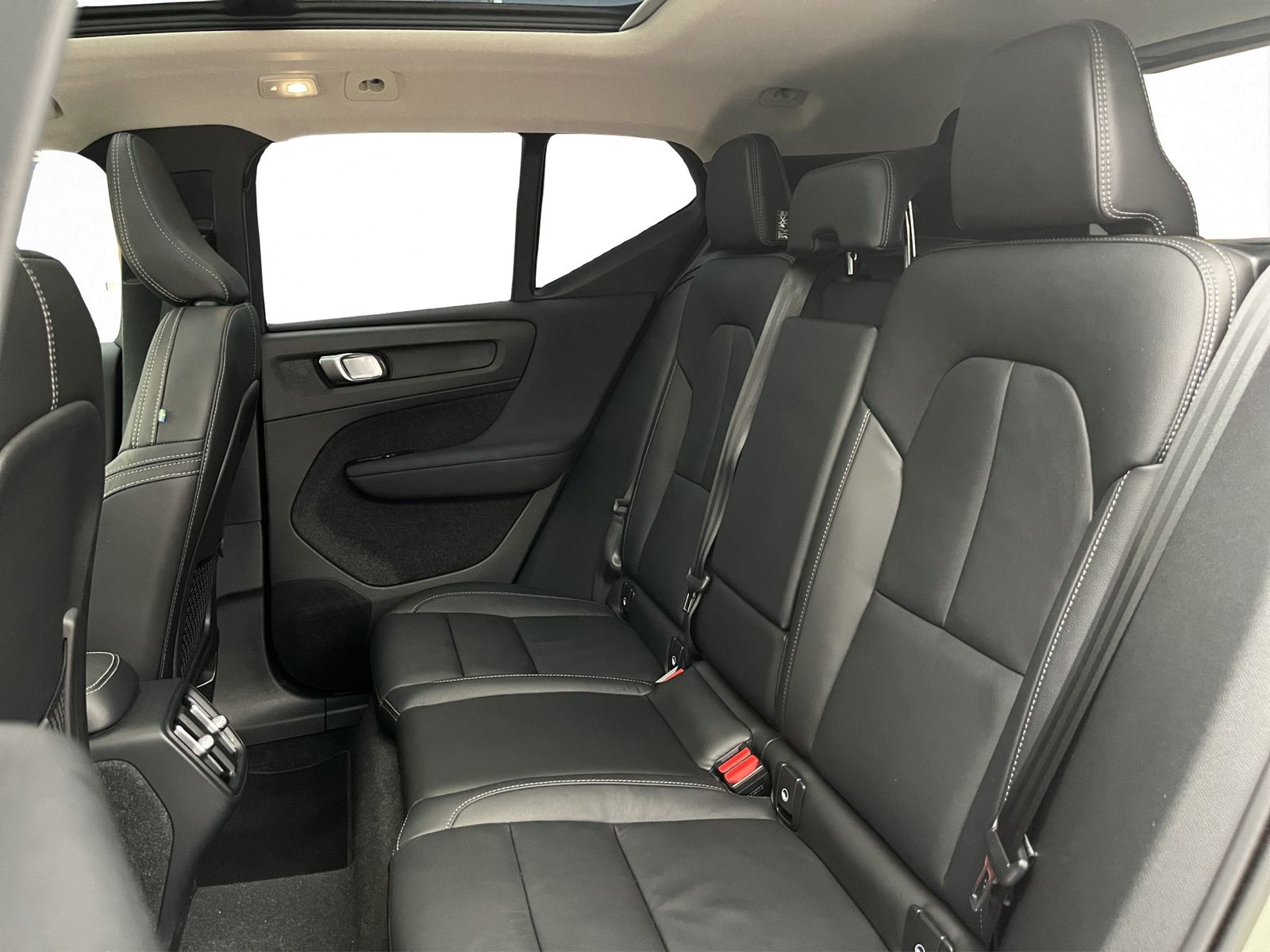 2024 Volvo XC40 2.0 B4 Mild Hybrid At