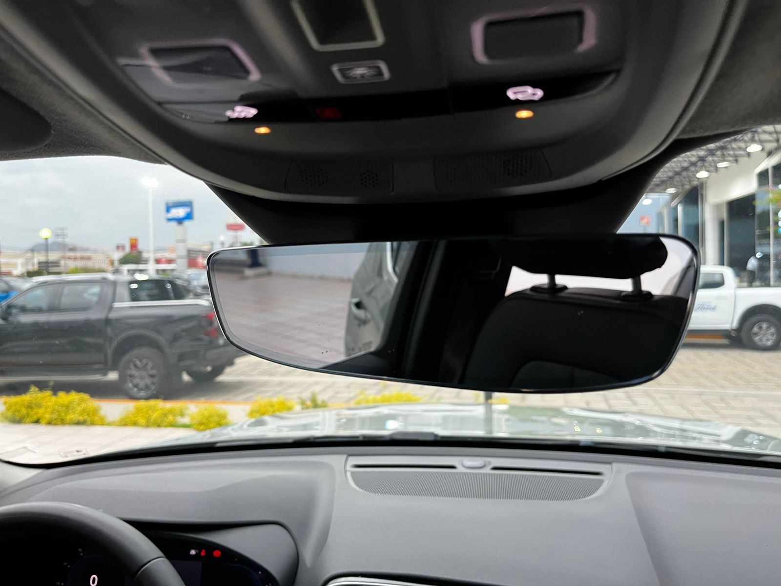 2024 Volvo XC40 2.0 B4 Mild Hybrid At