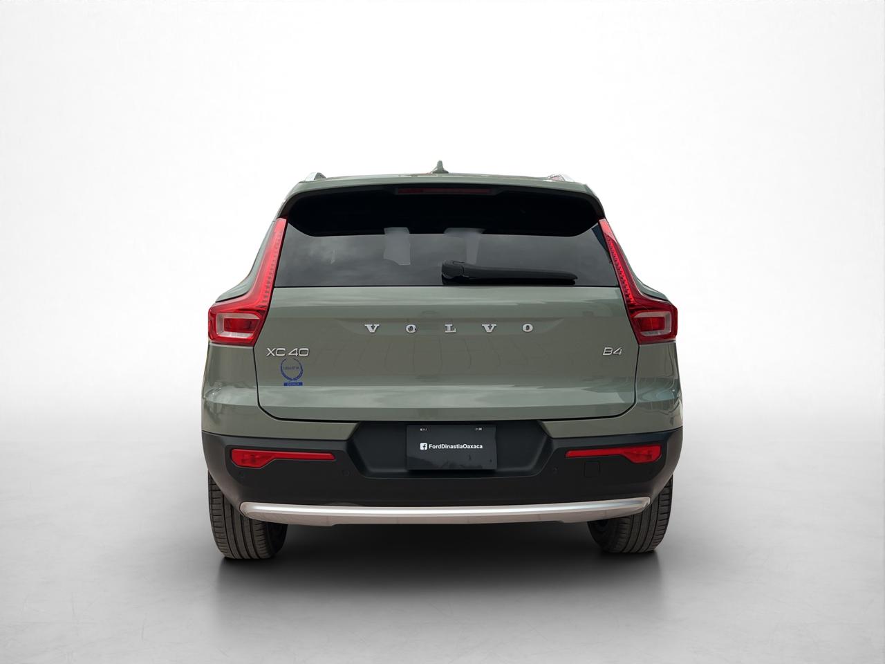 2024 Volvo XC40 2.0 B4 Mild Hybrid At