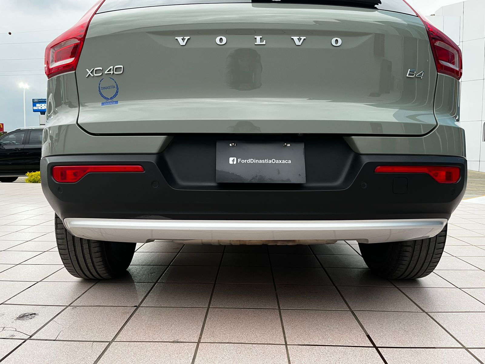 2024 Volvo XC40 2.0 B4 Mild Hybrid At