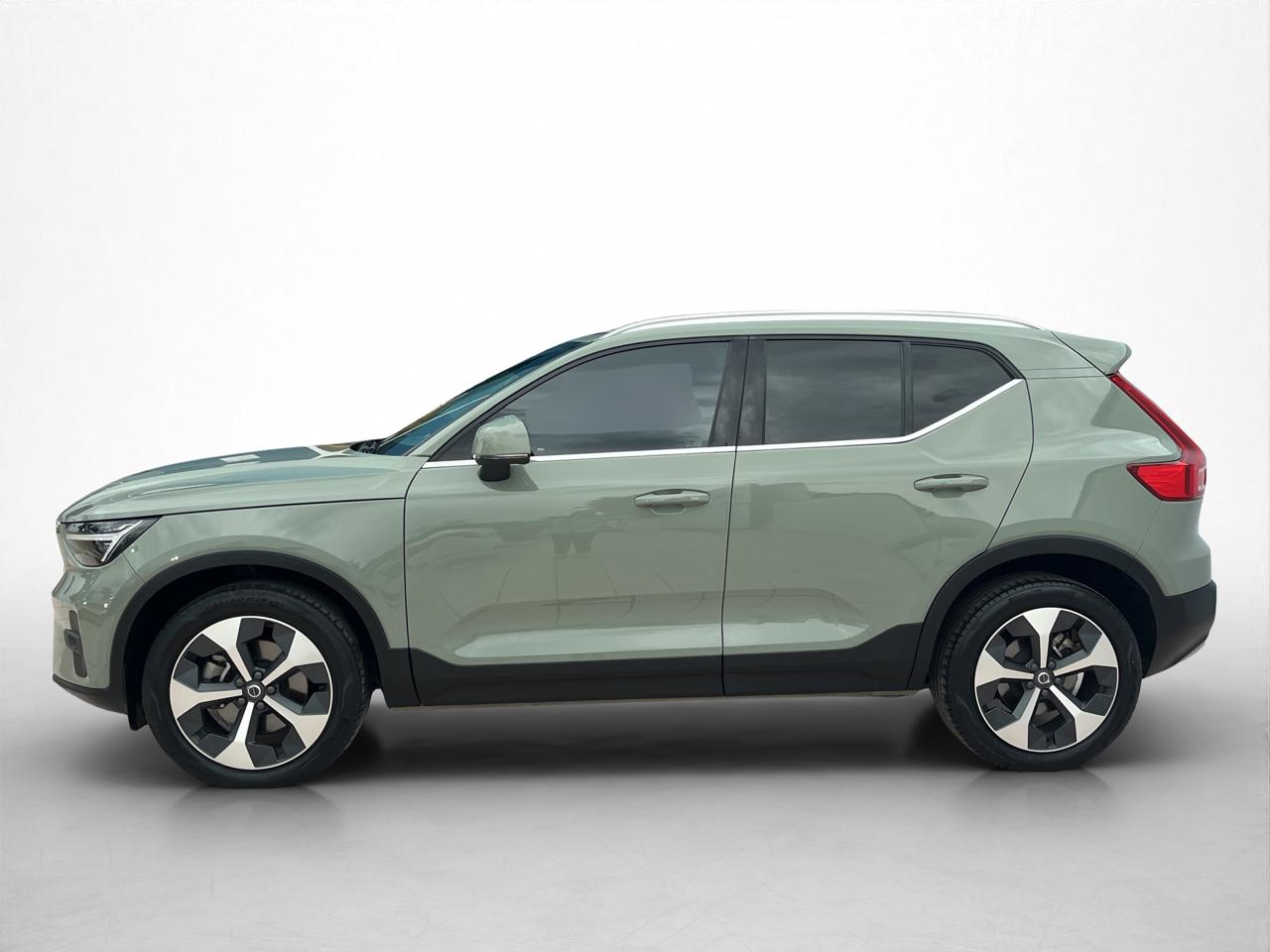 2024 Volvo XC40 2.0 B4 Mild Hybrid At