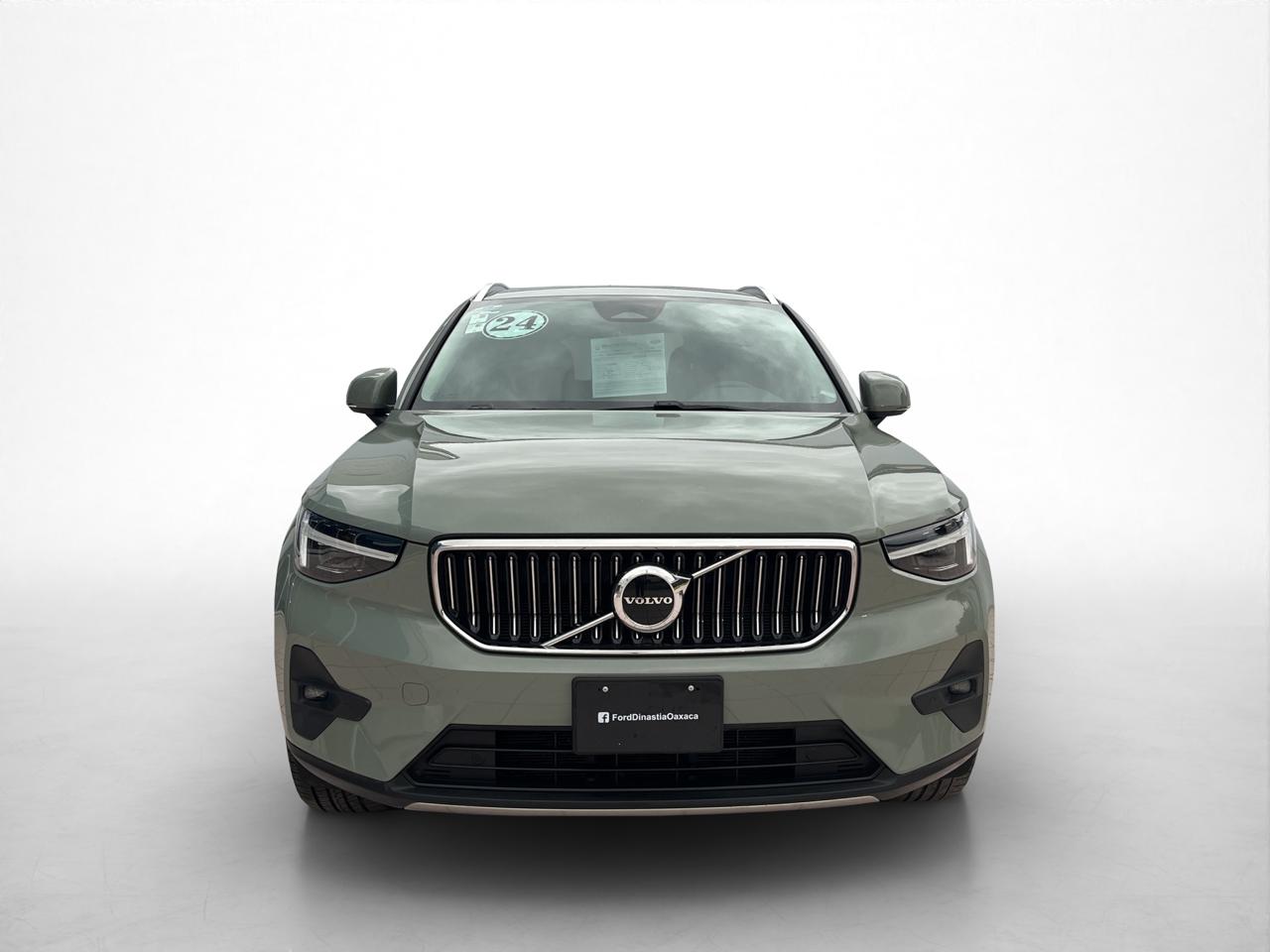 2024 Volvo XC40 2.0 B4 Mild Hybrid At