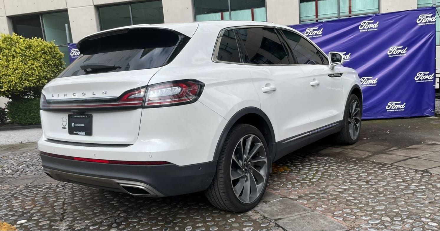 2022 Lincoln Nautilus 2.7 Reserve At