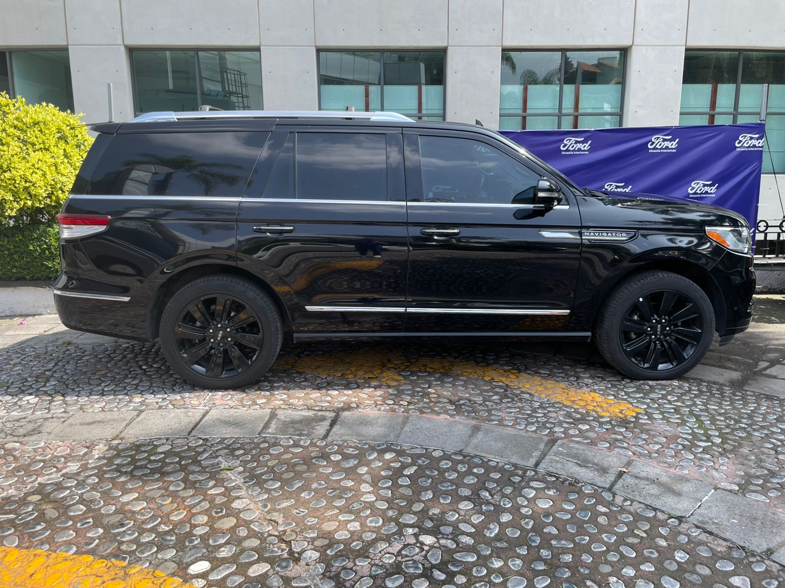 2024 Lincoln Navigator 3.5 V6 Reserve At