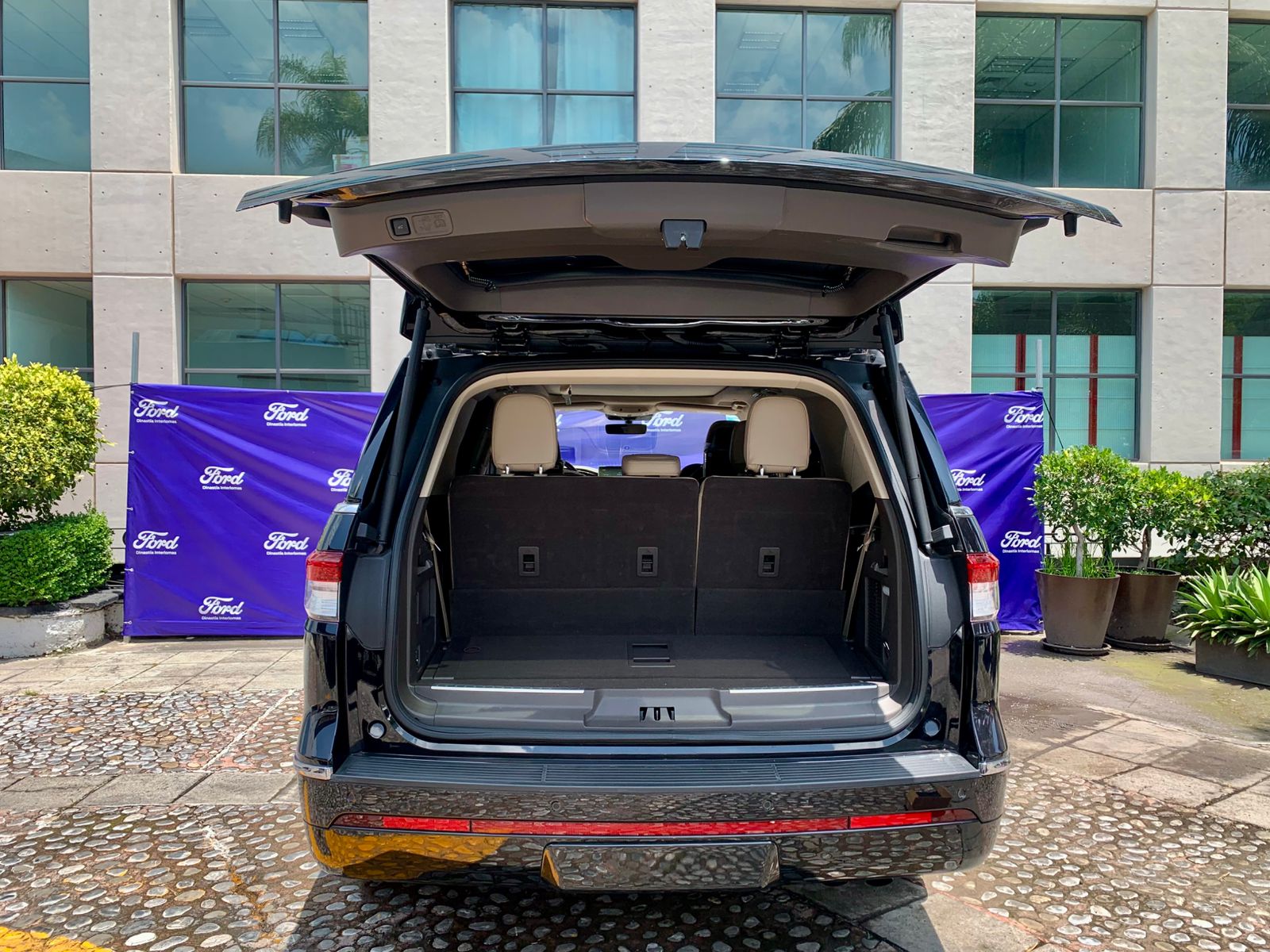 2023 Lincoln Navigator 3.5 V6 Reserve At