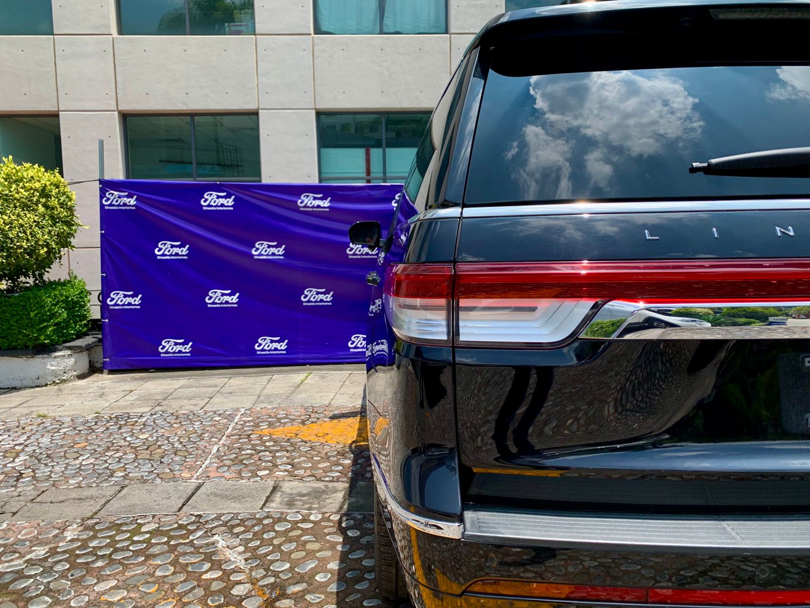 2023 Lincoln Navigator 3.5 V6 Reserve At