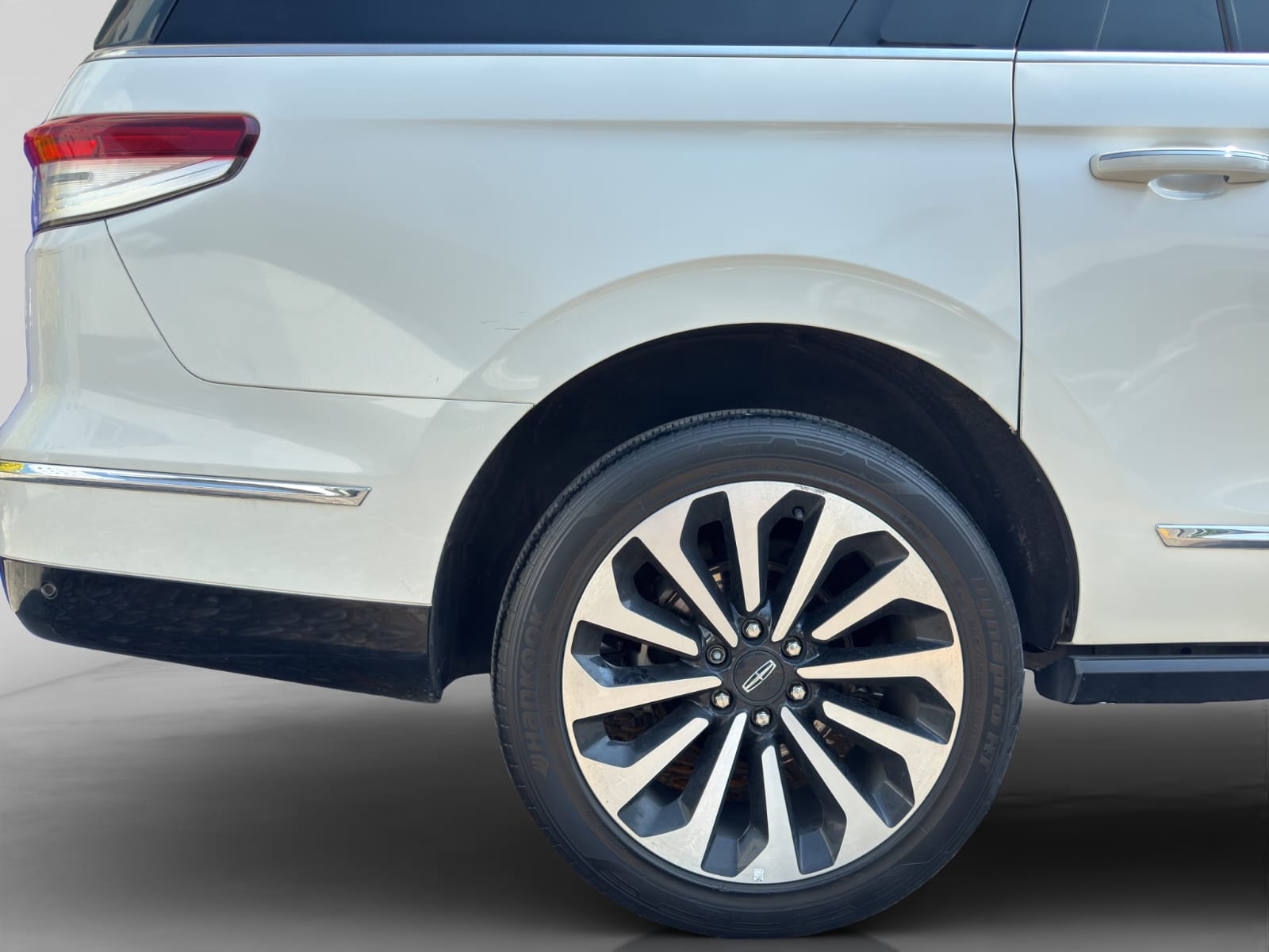 2023 Lincoln Navigator 3.5 V6 Reserve At