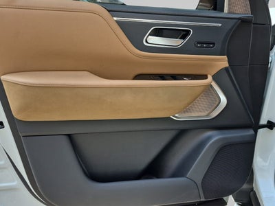 2025 INFINITI QX80 3.5 Sensory 8 pasajeros At