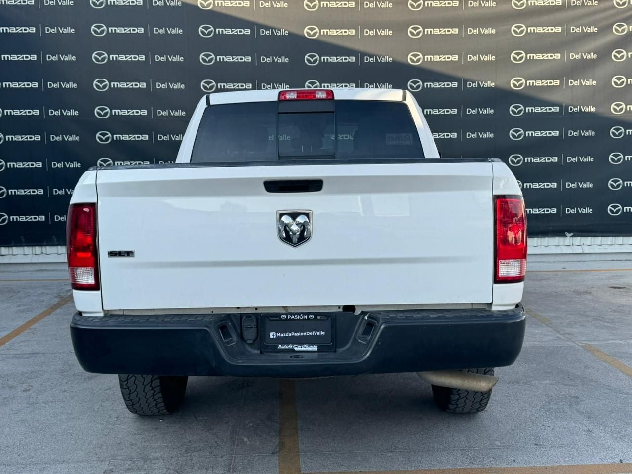 2020 RAM 1500 3.6 V6 Crew Cab SLT At