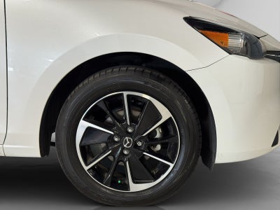 2025 Mazda Mazda 2 2.0 Signature HB At