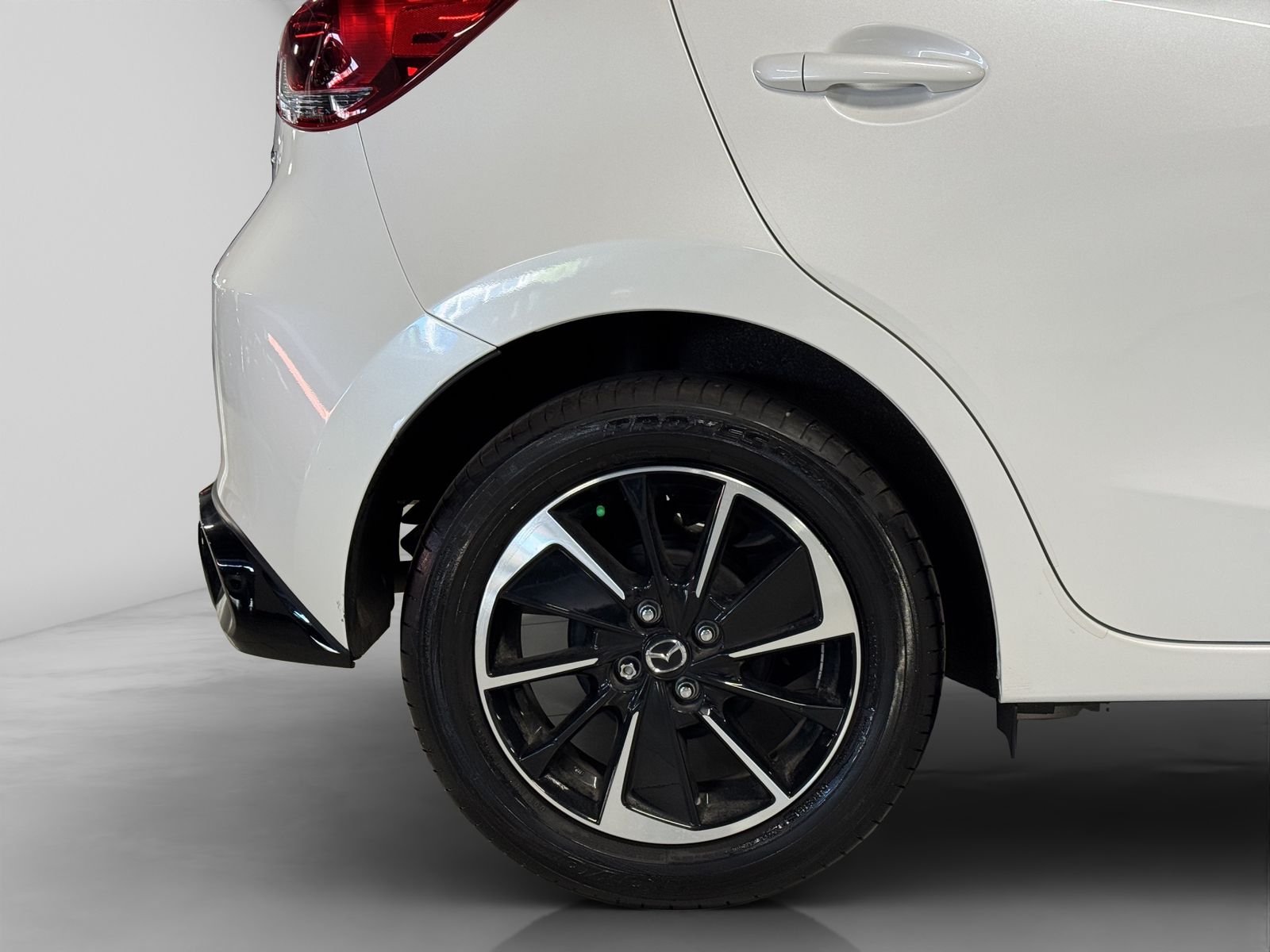 2025 Mazda Mazda 2 2.0 Signature HB At