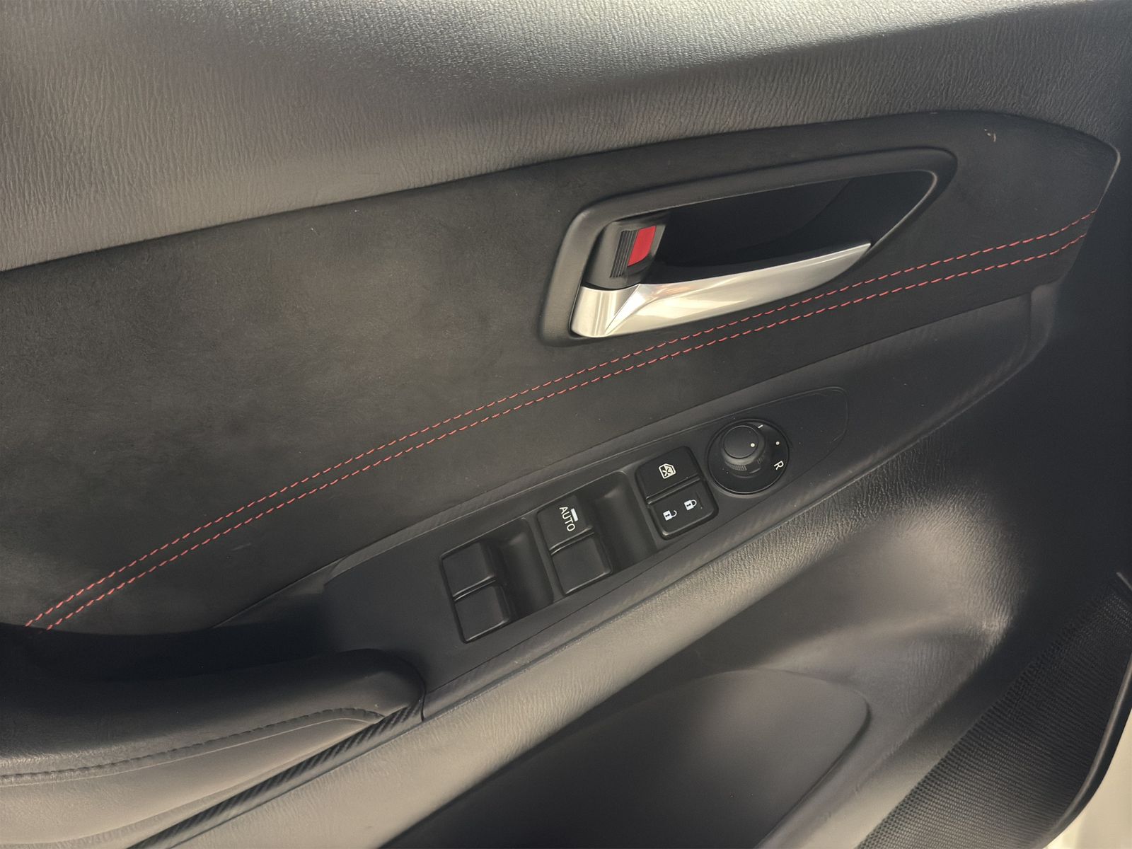 2025 Mazda Mazda 2 2.0 Signature HB At