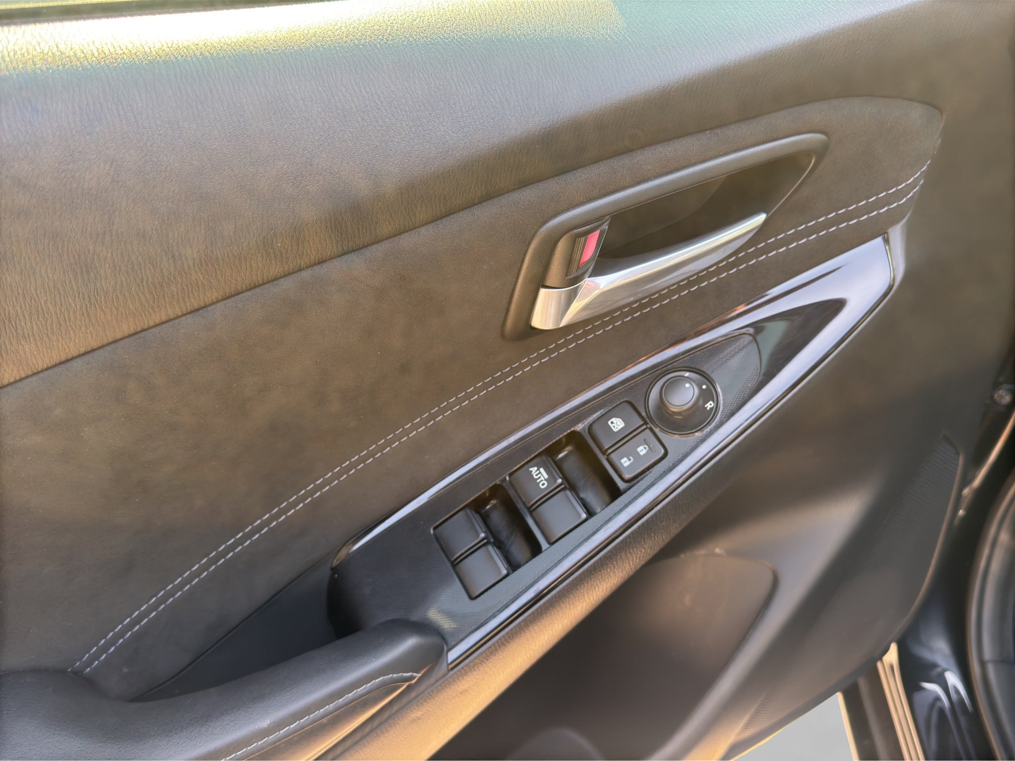 2023 Mazda Mazda 2 1.5 Carbon Edition At