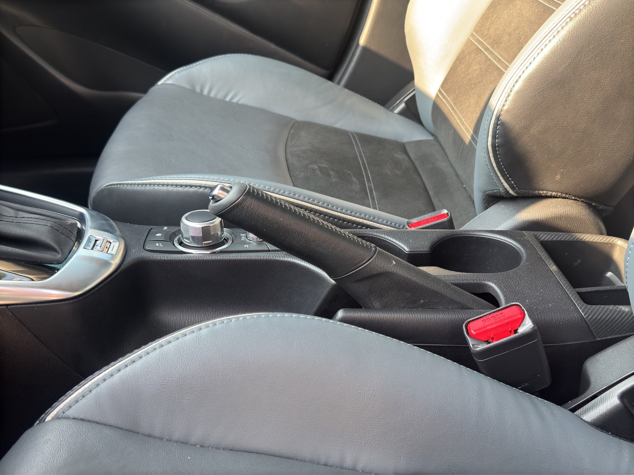 2023 Mazda Mazda 2 1.5 Carbon Edition At