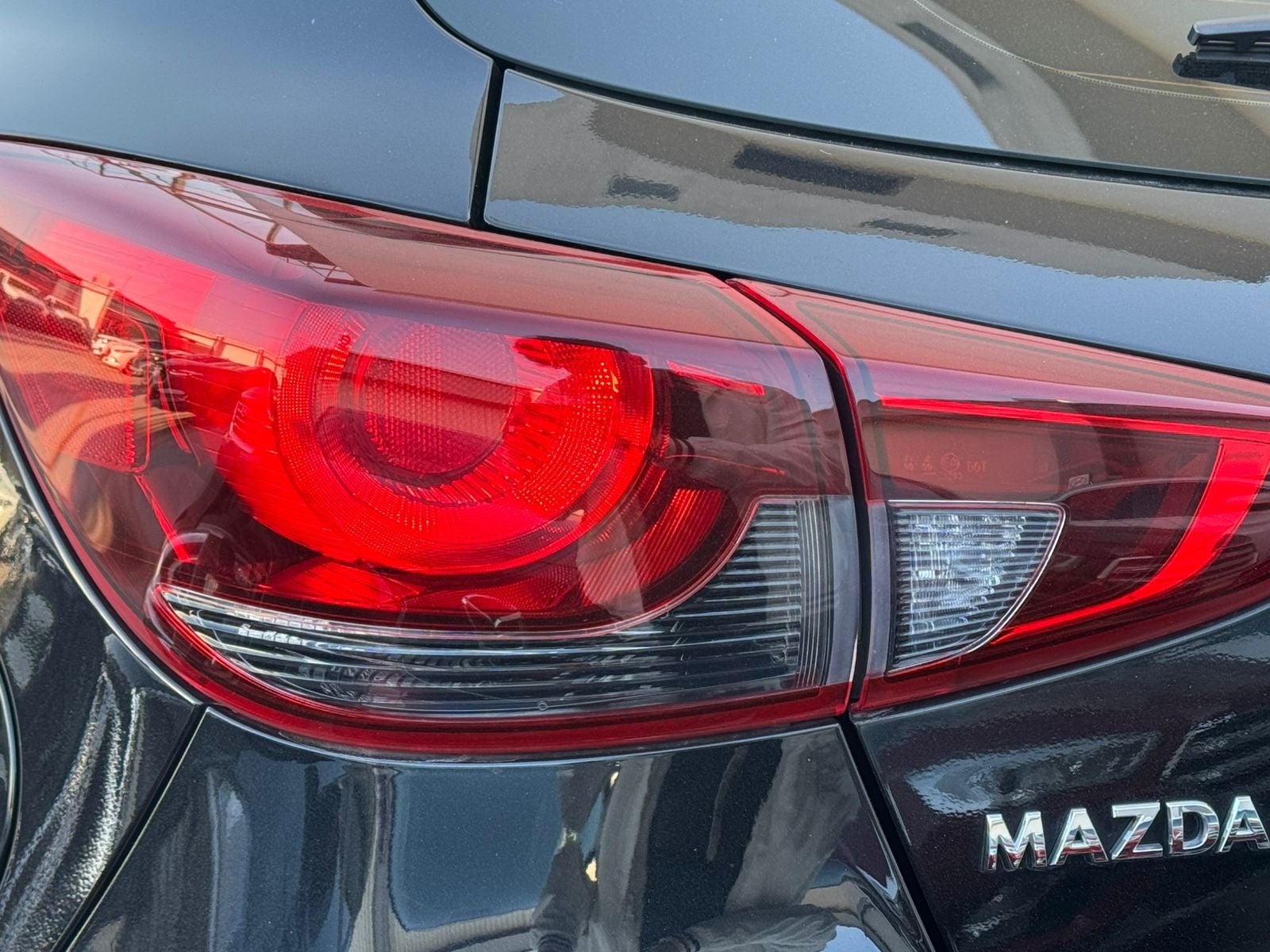 2023 Mazda Mazda 2 1.5 Carbon Edition At