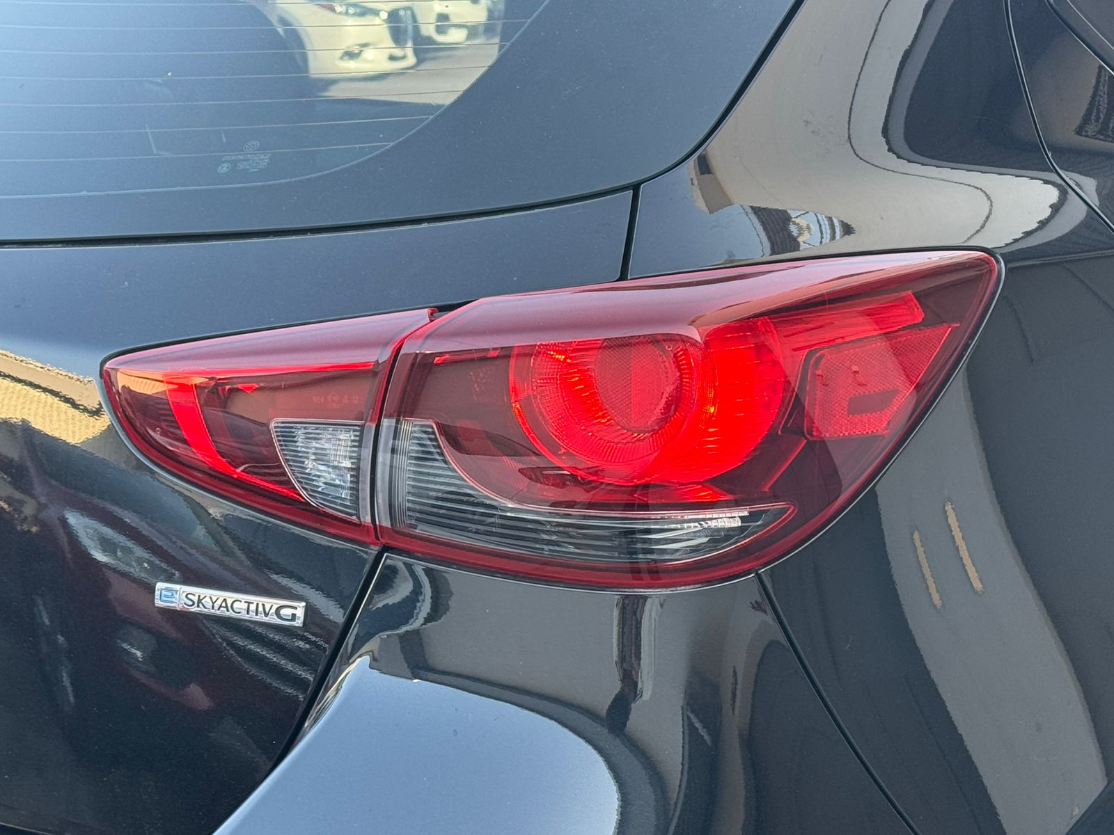 2023 Mazda Mazda 2 1.5 Carbon Edition At