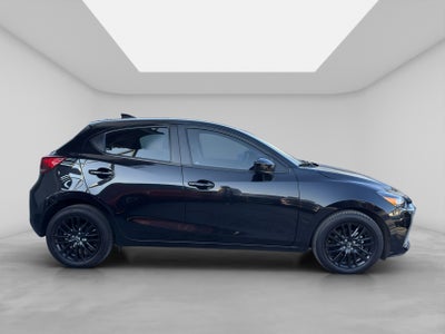 2023 Mazda Mazda 2 1.5 Carbon Edition At