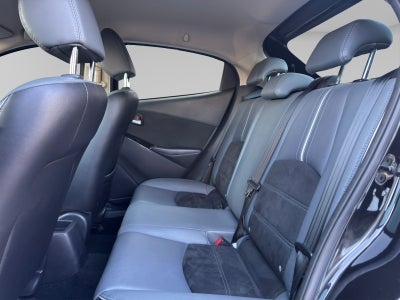 2023 Mazda Mazda 2 1.5 Carbon Edition At