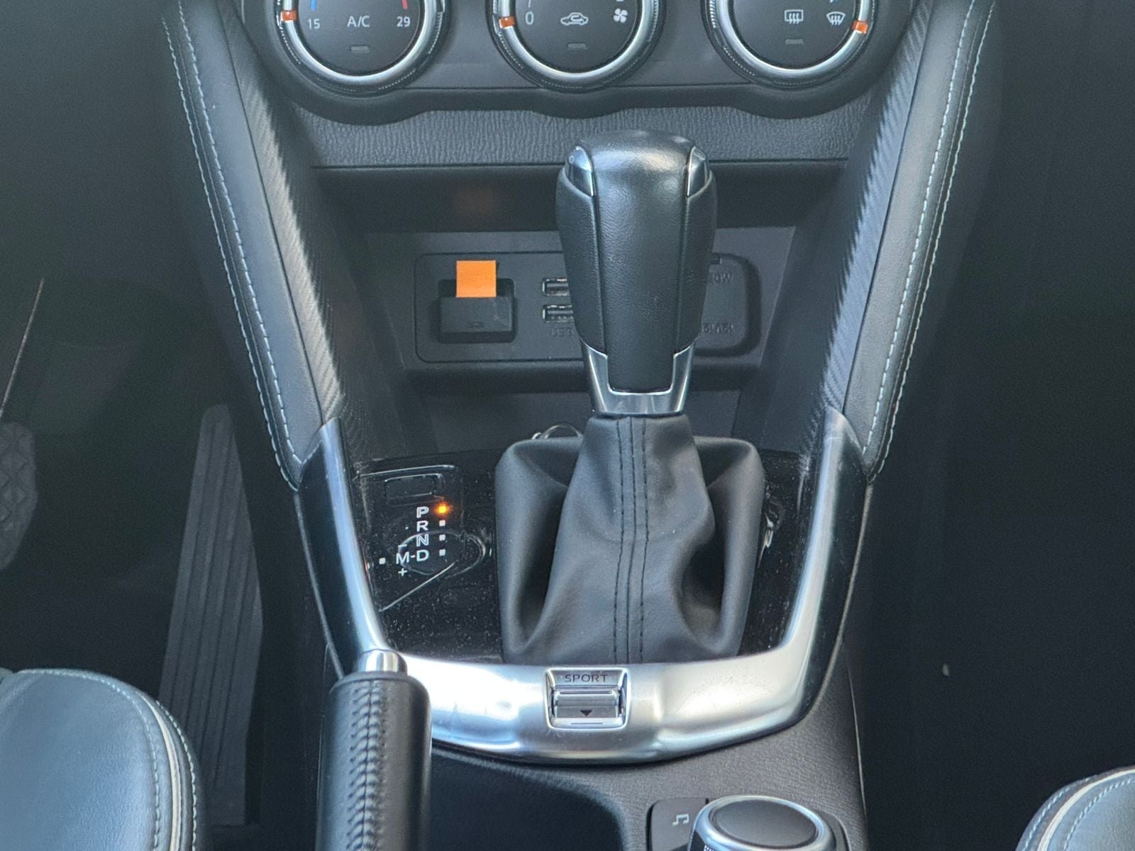 2023 Mazda Mazda 2 1.5 Carbon Edition At