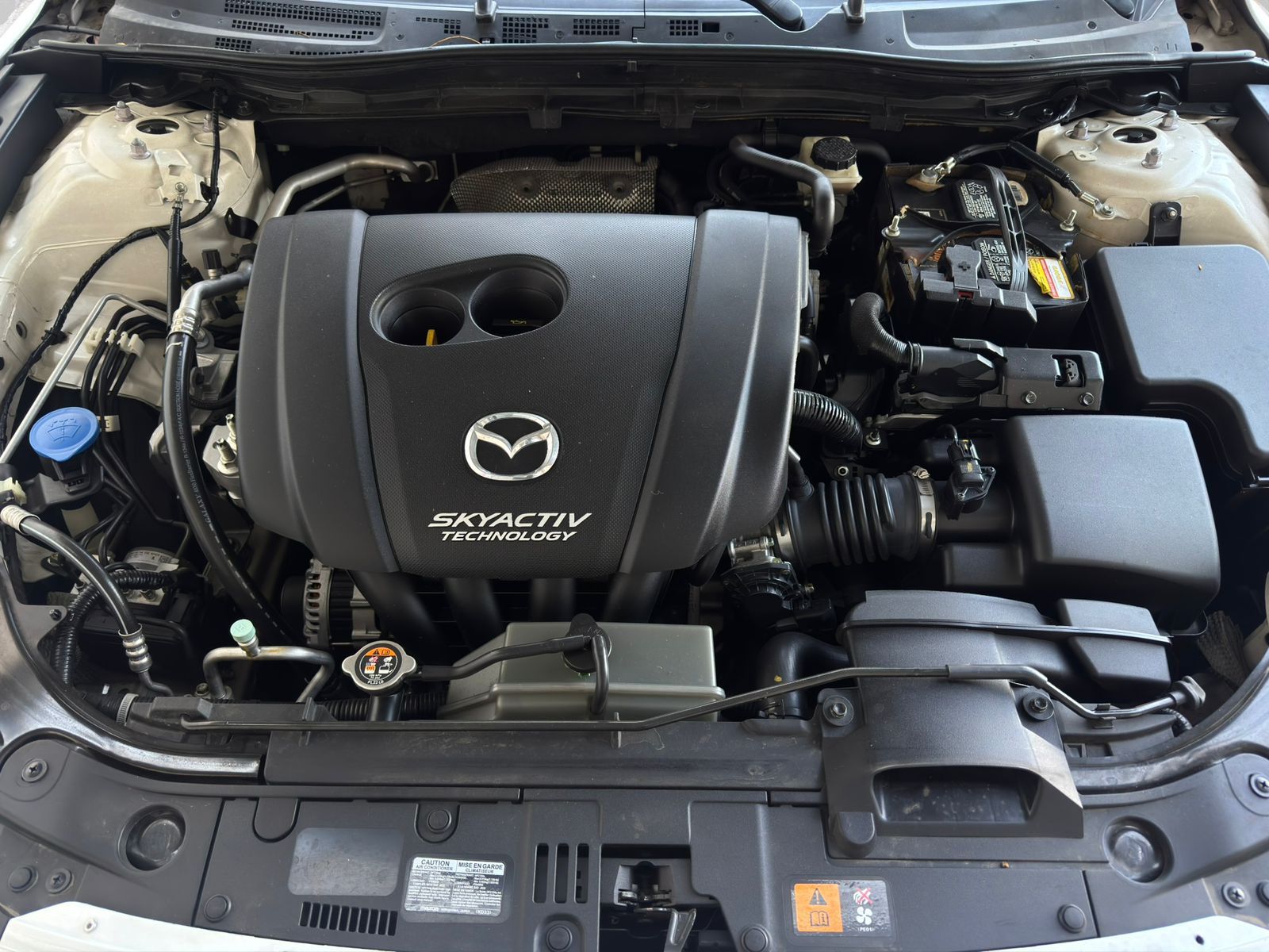 2015 Mazda Mazda 3 2.0 I Sedan Touring At
