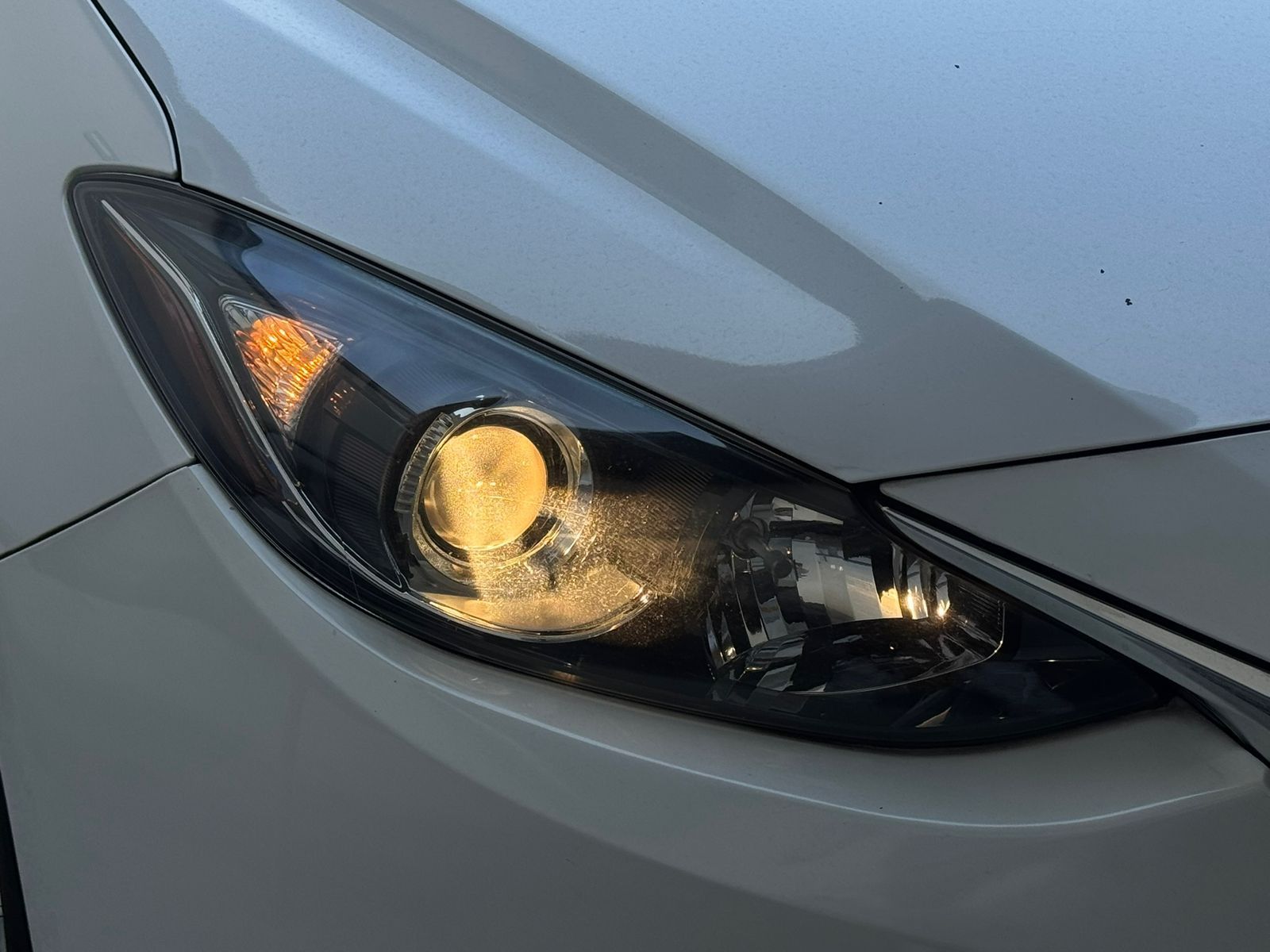 2015 Mazda Mazda 3 2.0 I Sedan Touring At