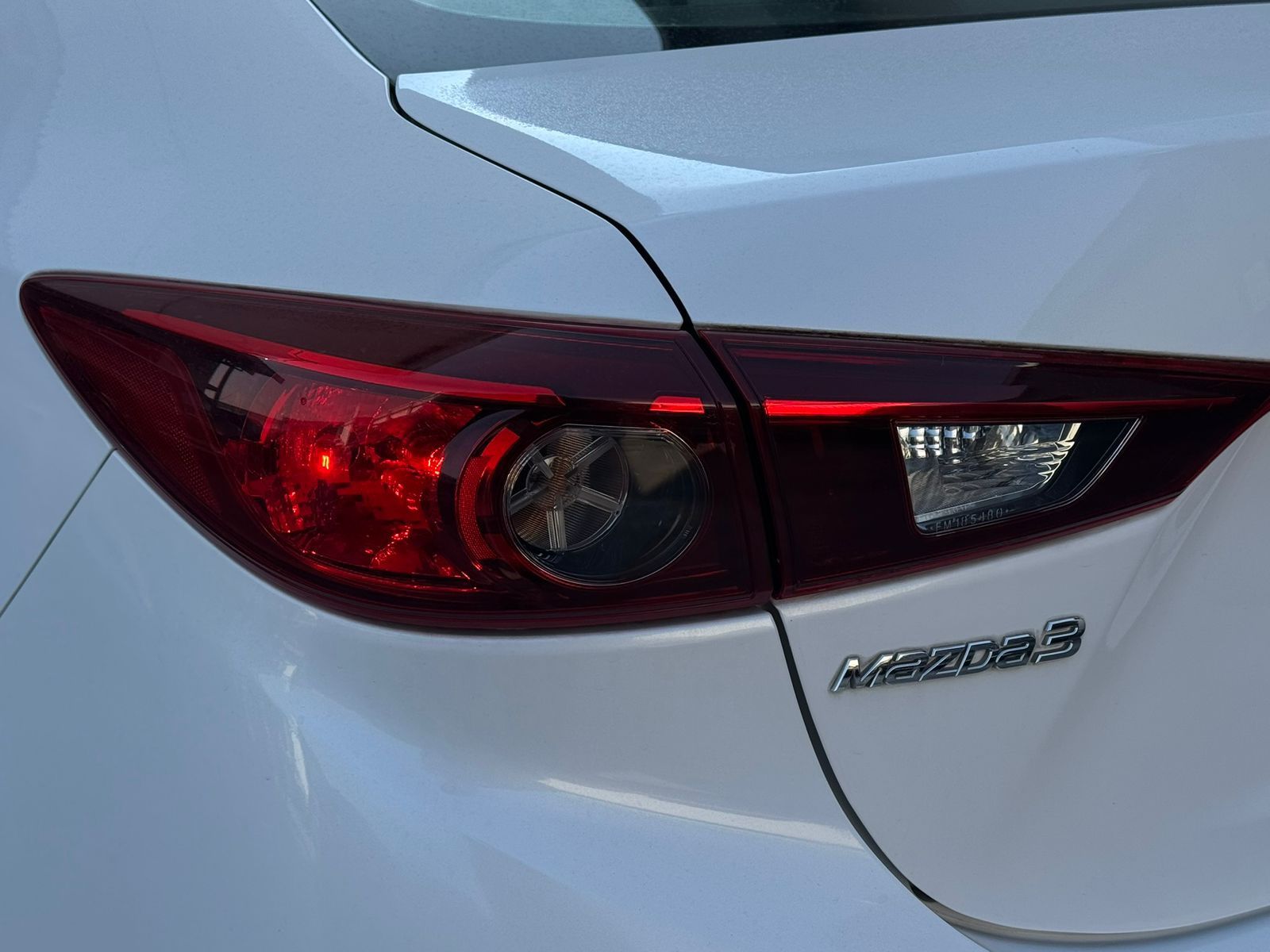 2015 Mazda Mazda 3 2.0 I Sedan Touring At
