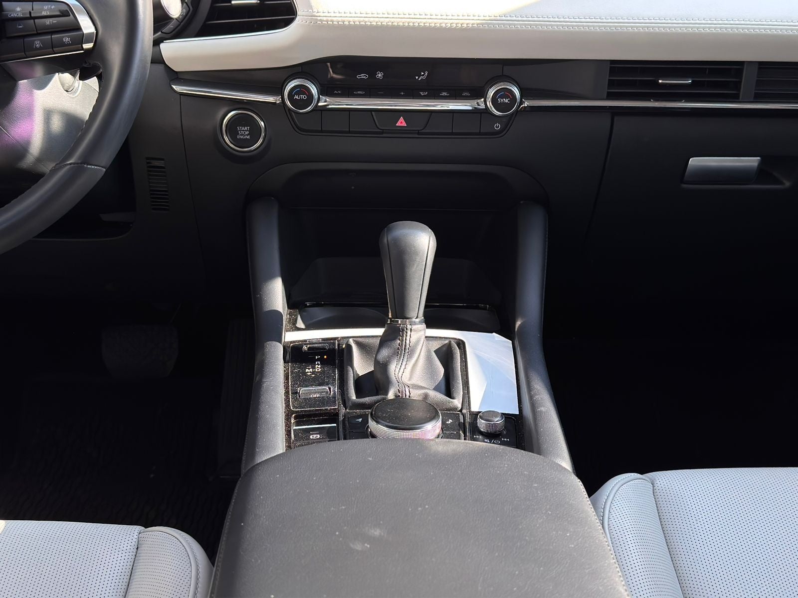 2025 Mazda Mazda 3 2.5 Signature Hb At