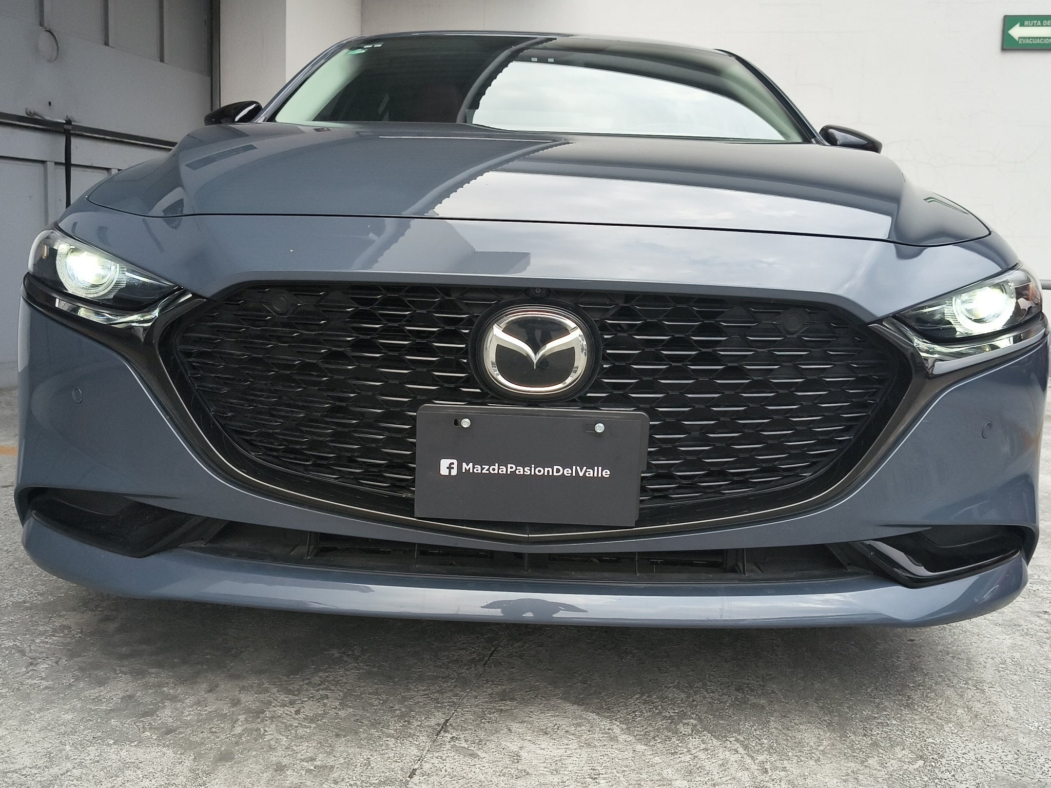 2025 Mazda Mazda 3 2.5 Signature Sedan At
