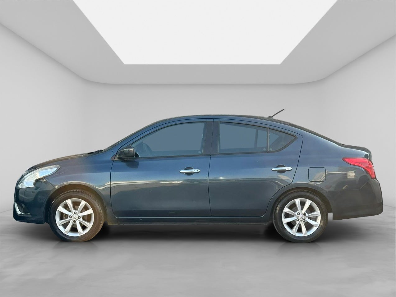 2016 Nissan Versa 1.6 Advance Mt