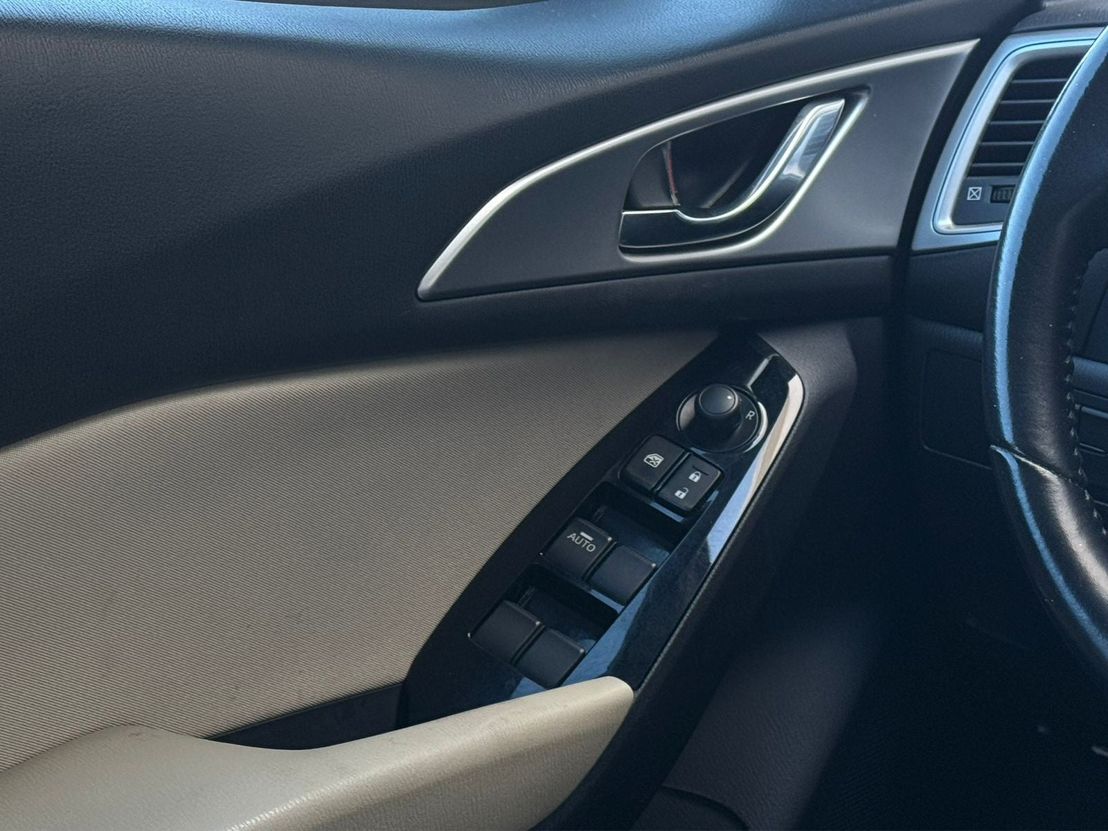 2017 Mazda Mazda 3 2.5 S Grand Touring Hb At