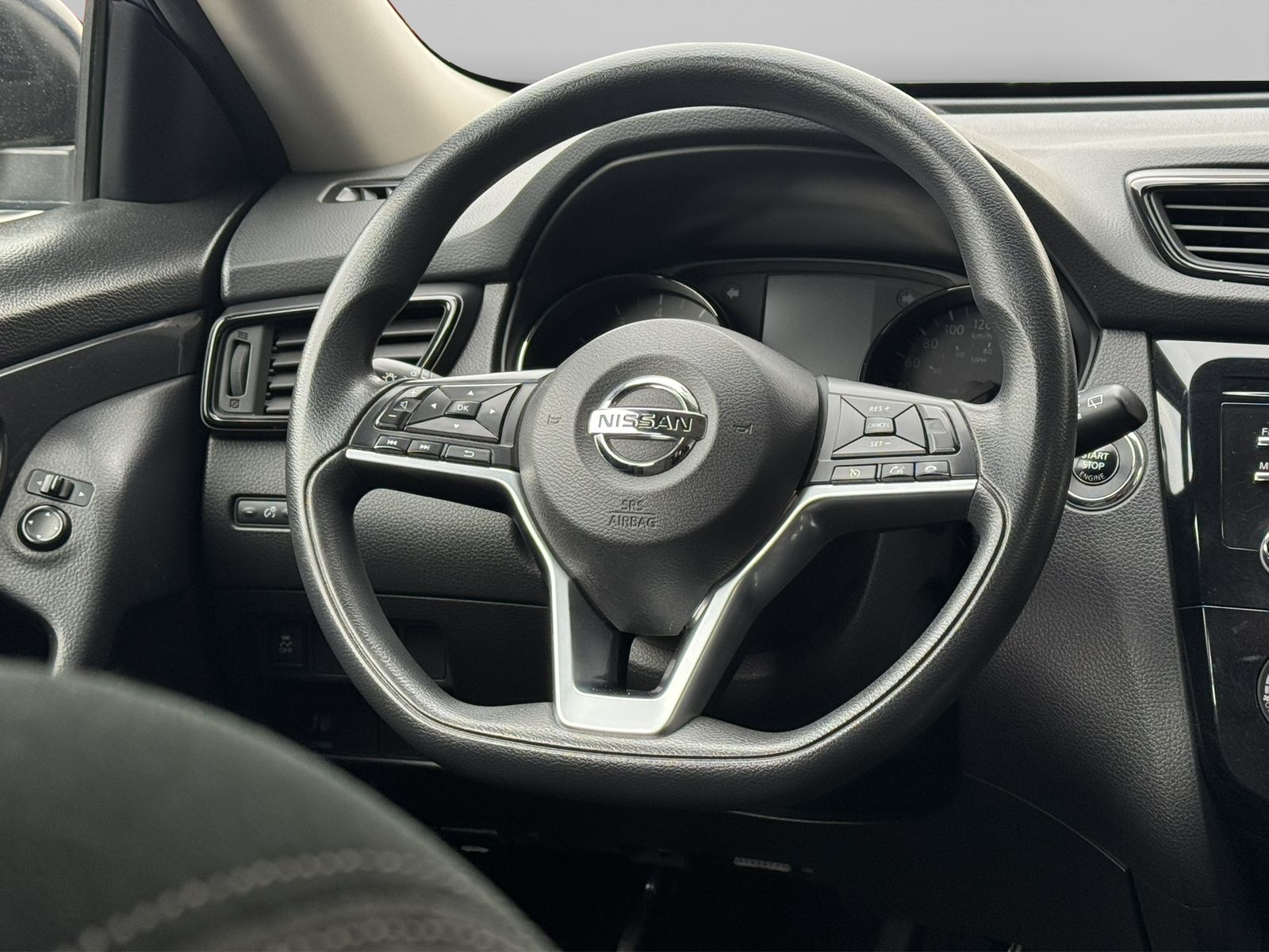 2020 Nissan X-Trail 2.5 Sense 2 Filas Cvt