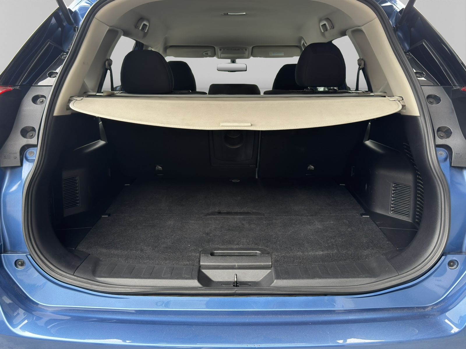 2020 Nissan X-Trail 2.5 Sense 2 Filas Cvt